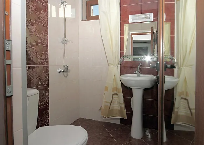 Yan Bibiyan 3* Negushevo