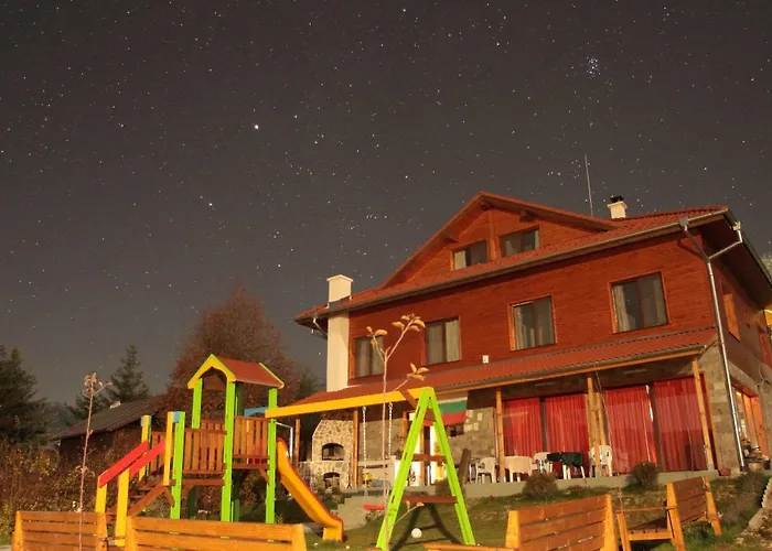 Yan Bibiyan Къща за гости