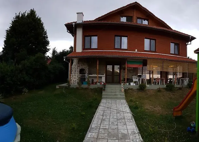 Yan Bibiyan 3* Negushevo