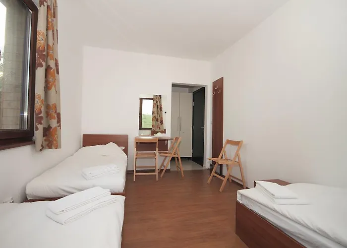 Къща за гости Yan Bibiyan