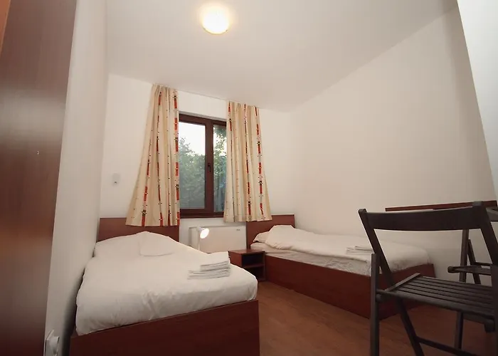 Къща за гости Yan Bibiyan 3*