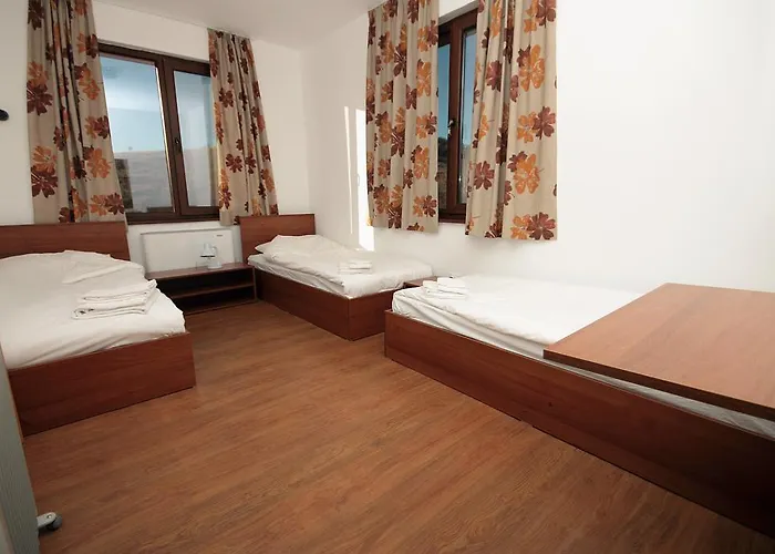 Къща за гости Yan Bibiyan 3*